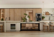 Ένα island 8 μέτρων, σχεδιασμένο για να γίνεται επίκεντρο στις συγκεντρώσεις