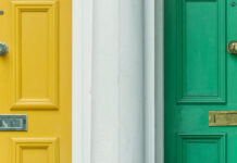 Ποια χρώματα είναι καλό να αποφεύγετε στις μπροστινές πόρτες