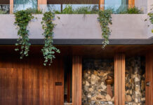 Μέσα σε ένα ονειρικό, παραθαλάσσιο σπίτι στο Byron Bay