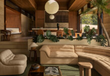 Μέσα σε ένα σπίτι στη φύση, χτισμένο από γη, πέτρα και ξύλο