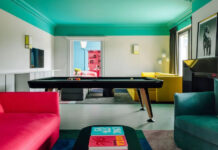 Αυτά τα δωμάτια υψηλής χρωματικής αντίθεσης μάς κάνουν να σκεφτούμε σοβαρά έναν νέο τρόπο βαφής