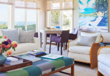 Ένα εξοχικό στη λίμνη Μίσιγκαν ανταλλάσσει τα ουδέτερα χρώματα με πιο χαρούμενα