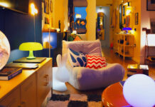 Ένα παλιομοδίτικο διαμέρισμα στη Ρώμη ανακαινίστηκε με οικονομικό και εξαιρετικά πολύχρωμο τρόπο