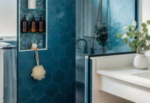 Μια ωραία, γεωμετρική μπλε ντουζιέρα για έμπνευση