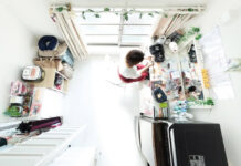 Πώς οι Κύπριοι πέρασαν από τις μονοκατοικίες με αυλή στα container homes και στα προκατασκευασμένα