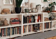 2 ιδέες design που μπορούμε να πάρουμε από αυτή τη γωνιά με τη βιβλιοθήκη